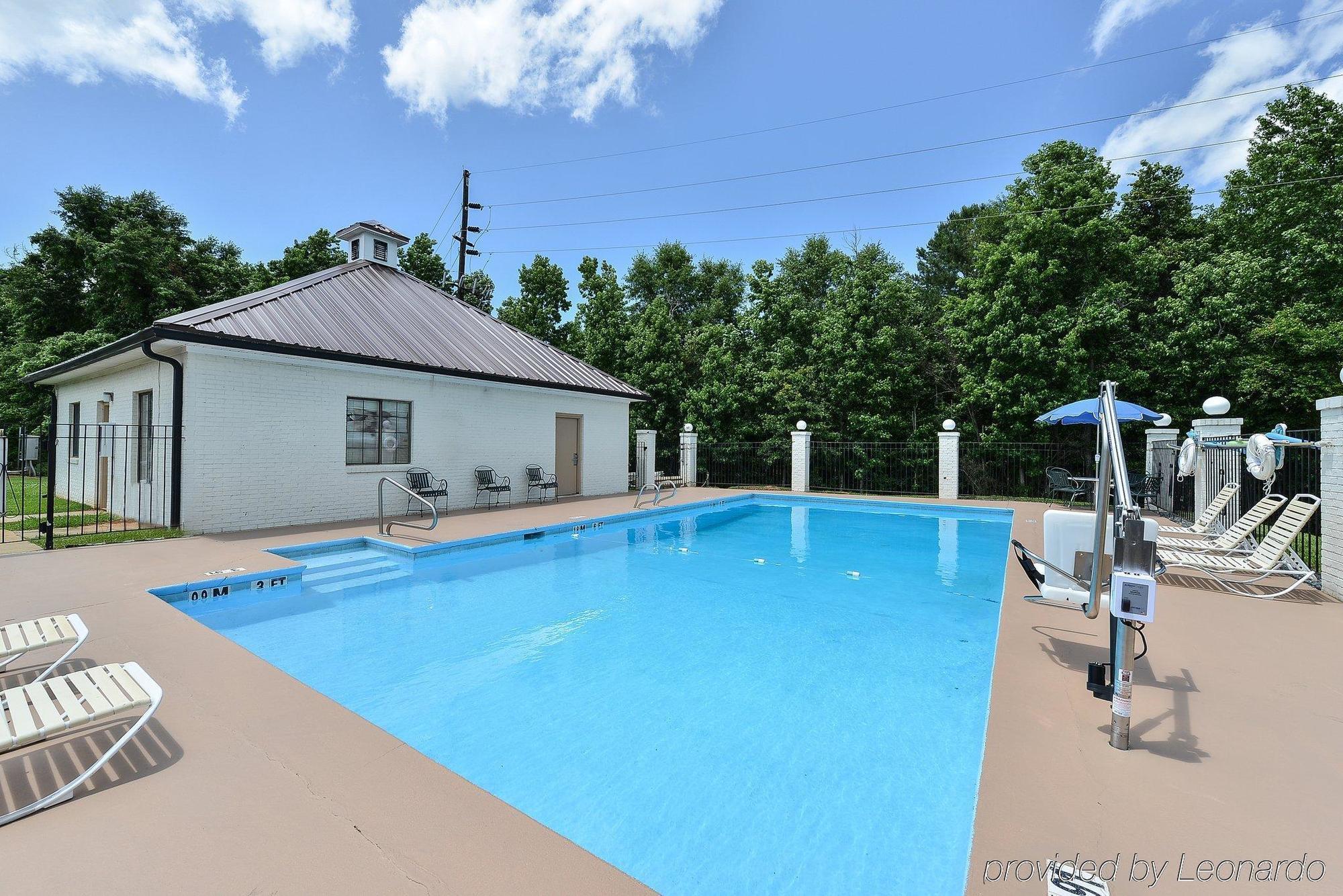 Rodeway Inn LaGrange Exterior photo